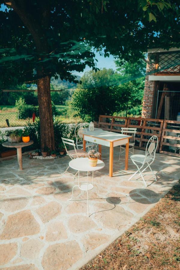 B&B Al Giardino Dei Laghi Revine Lago Exteriör bild