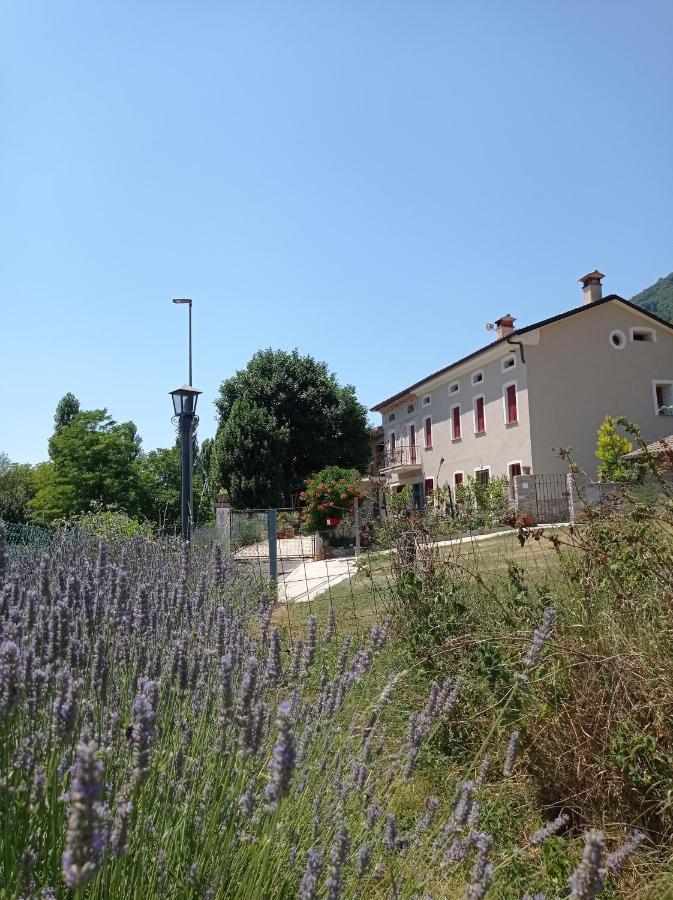 B&B Al Giardino Dei Laghi Revine Lago Exteriör bild